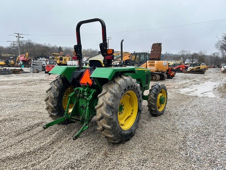 john-deere-5203-image-4