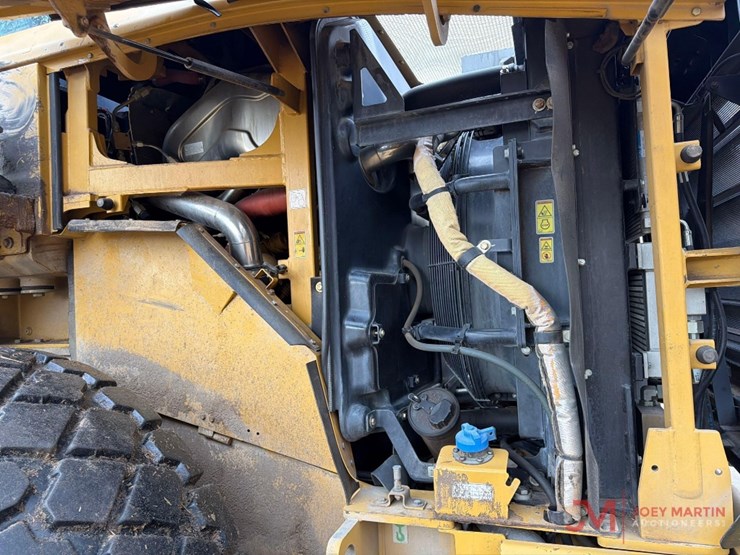 2021-caterpillar-950gc-image-11