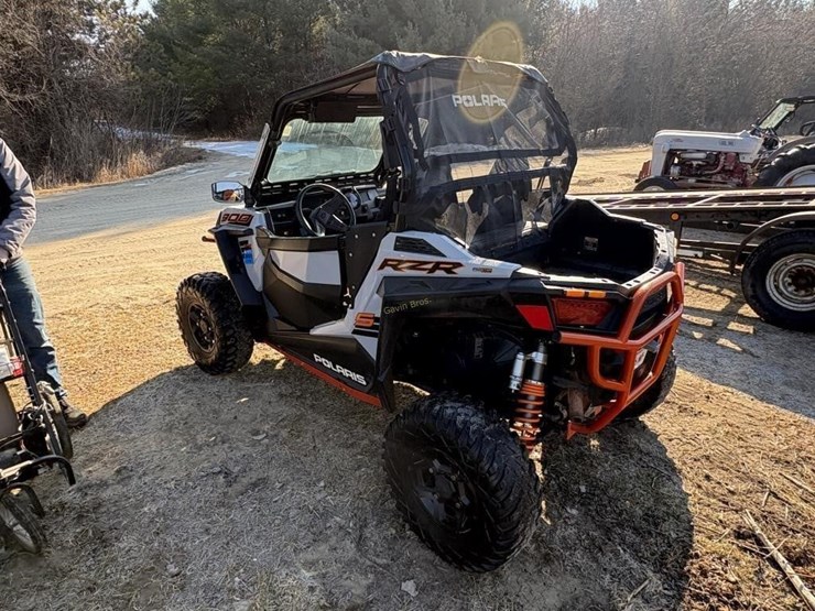 2019-polaris-rzr-900-image-8
