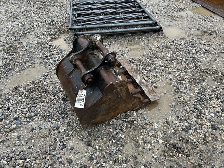 24”-excavator-bucket-image-3