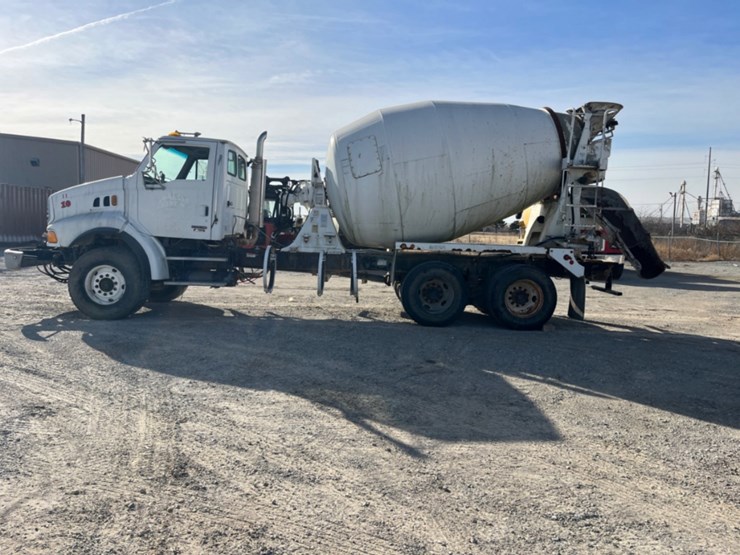 2005-sterling-l9500-image-9