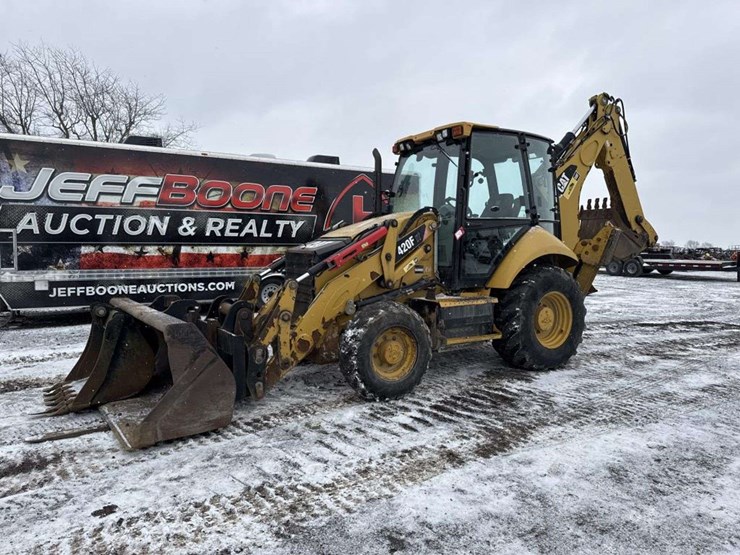 2013-caterpillar-420-image-1