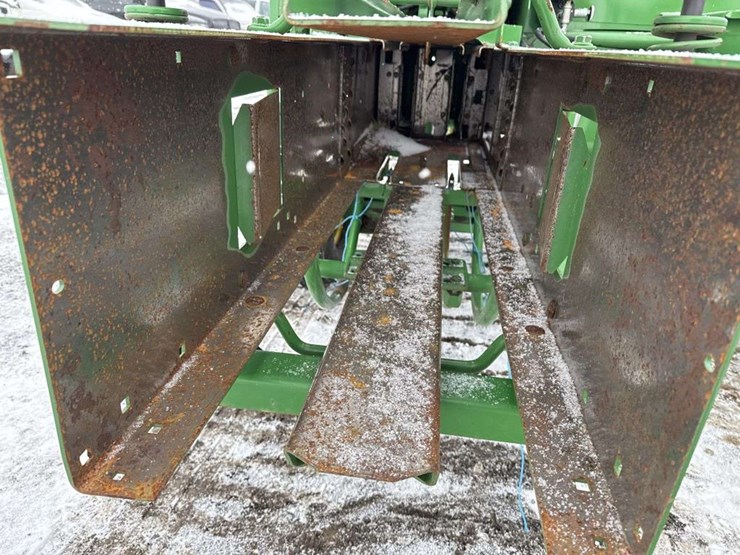 john-deere-348-image-14