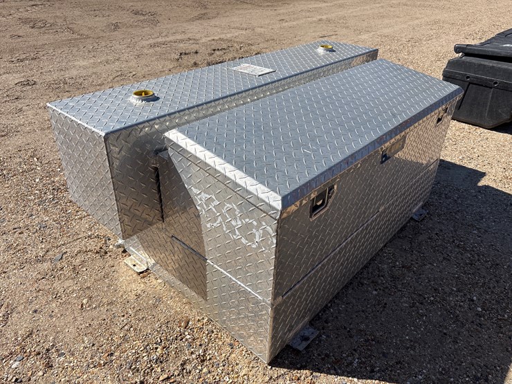 #33800-•-aluminum-tool-box,-uws-tt-10044-cb-image-1