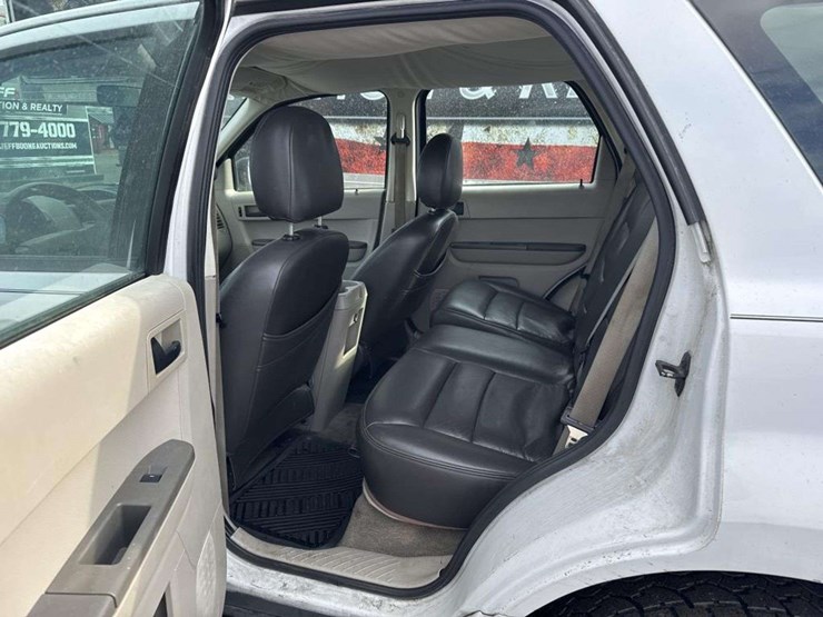 2007-ford-escape-image-15
