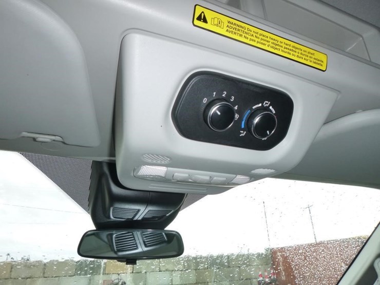 2020-ford-transit-image-11