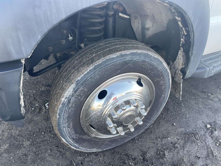 2012-ford-f450-image-8