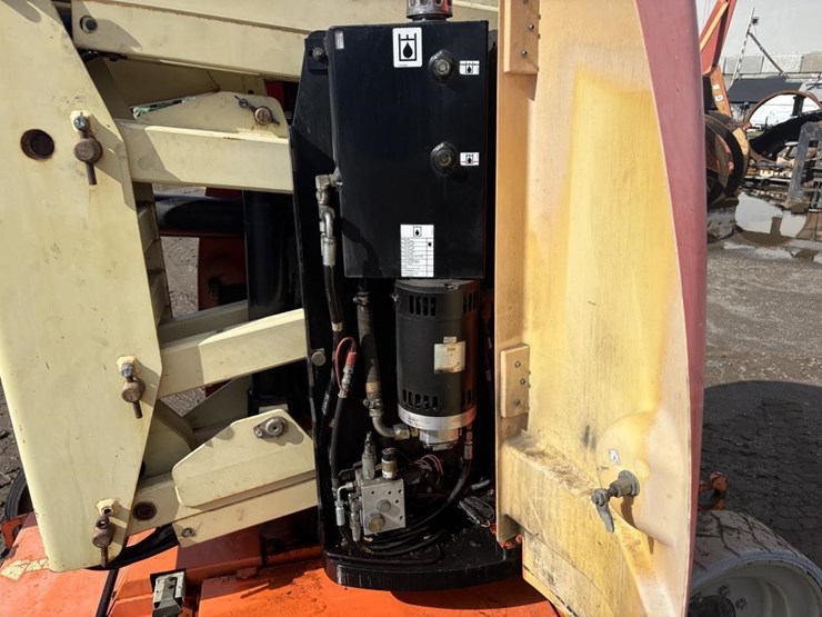 2007-jlg-e300aj-image-18