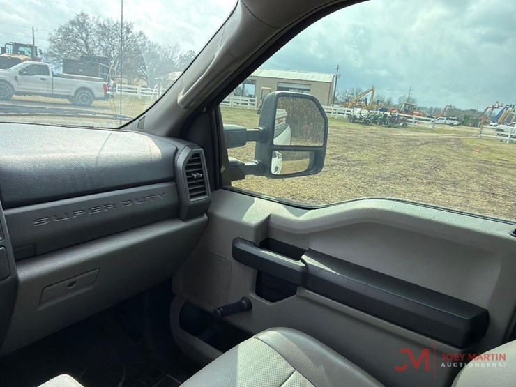 2017-ford-f250-xl-image-13