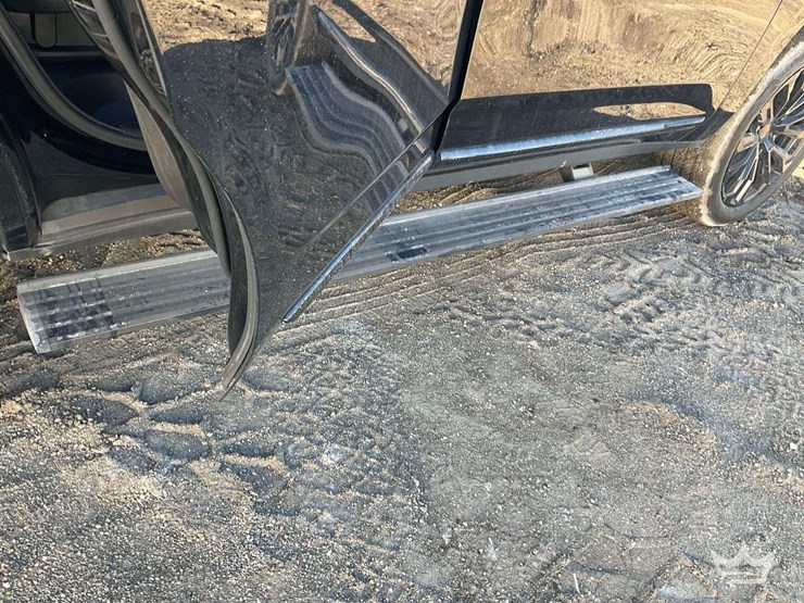 2024-gmc-yukon-denali-image-54