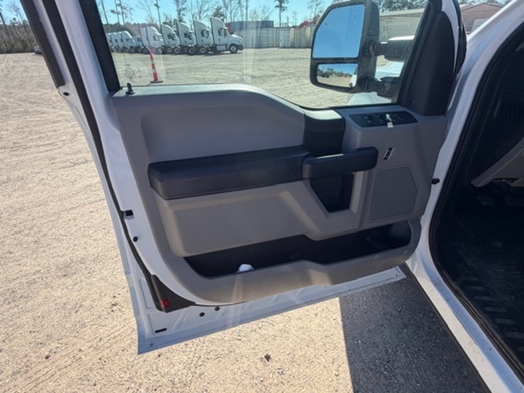 2018-ford-f250-image-33