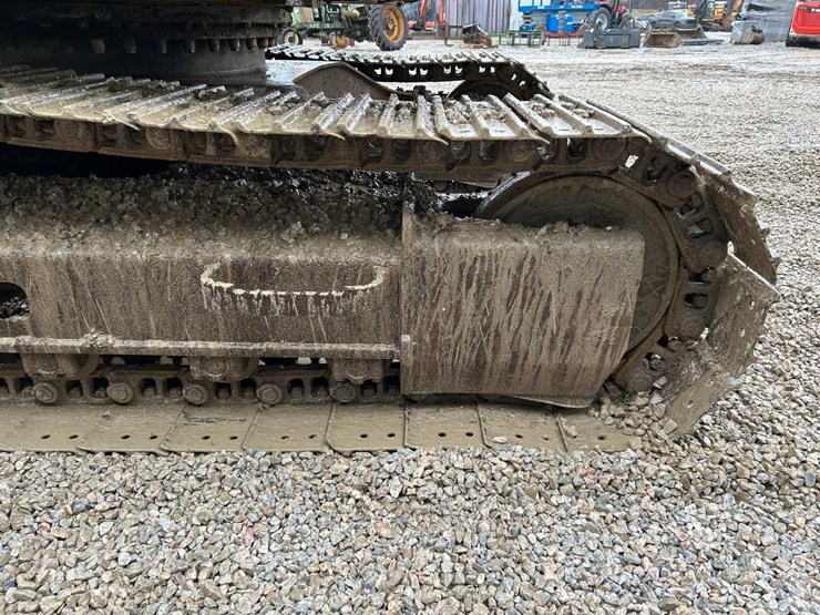 caterpillar-311c-image-12