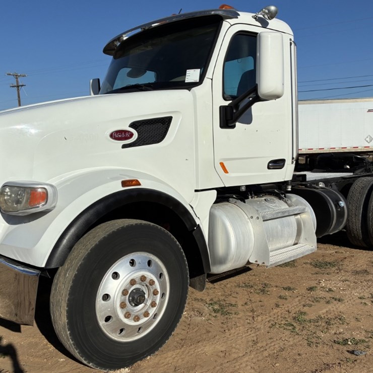 2020 PETERBILT 567