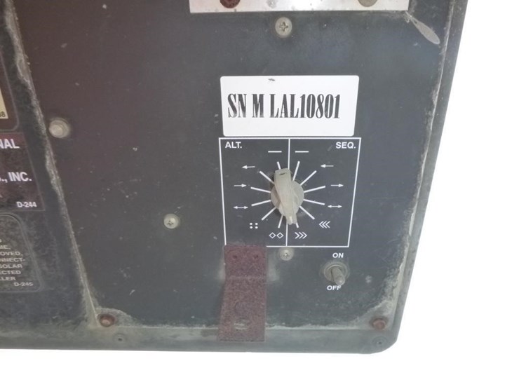 allmand-towable-arrow-board-image-6