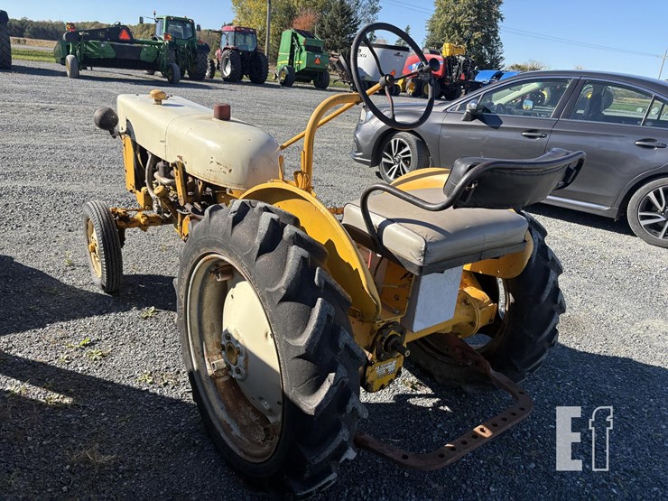 1965-international-cub-lo-boy-image-13