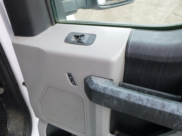 2017-ford-f250-image-17