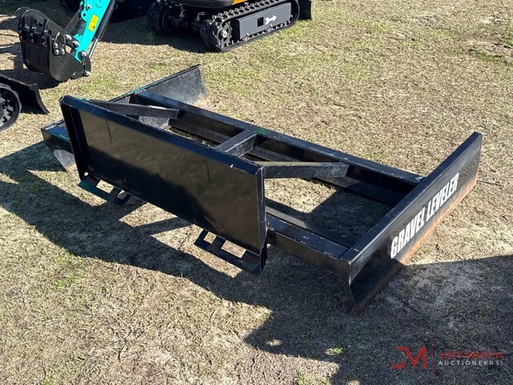 6'-gravel-leveler-skid-steer-attachment-image-2