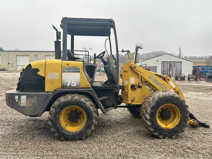 komatsu-wa75-3-image-5