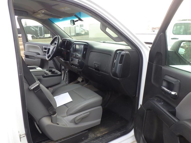 2018-chevrolet-1500-image-6