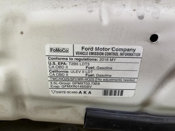 2016-ford-explorer-image-10