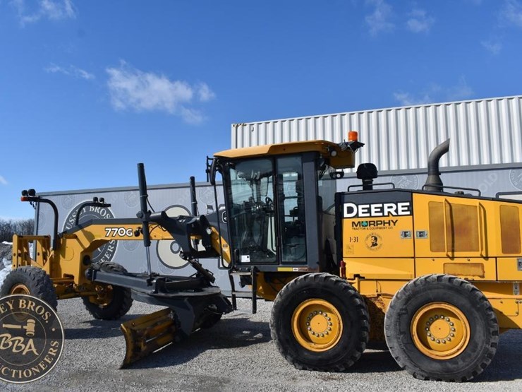 2013-deere-770g-image-5