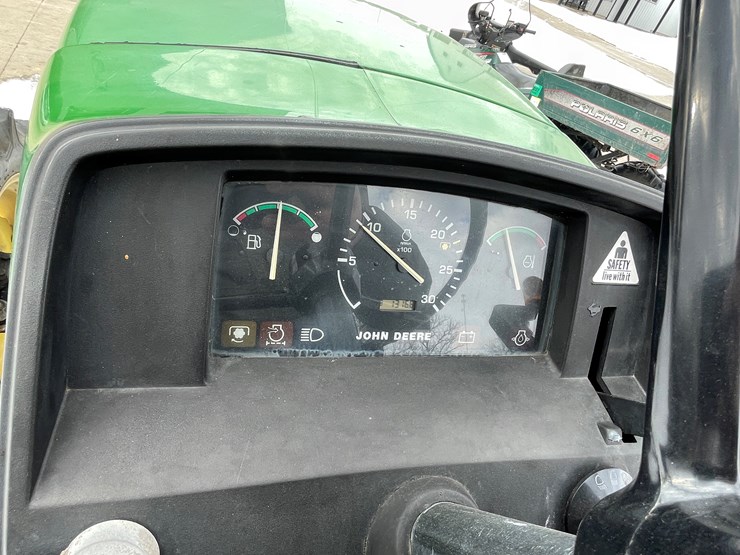 2001-john-deere-5205-image-34
