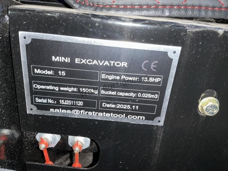 2025-miva-va15-mini-excavator-image-12