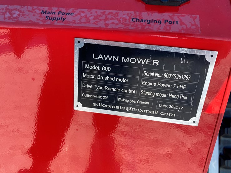 #5333-•-remote-controlled-lawn-mower-image-14