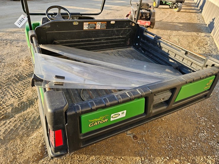 john-deere-gator-image-14