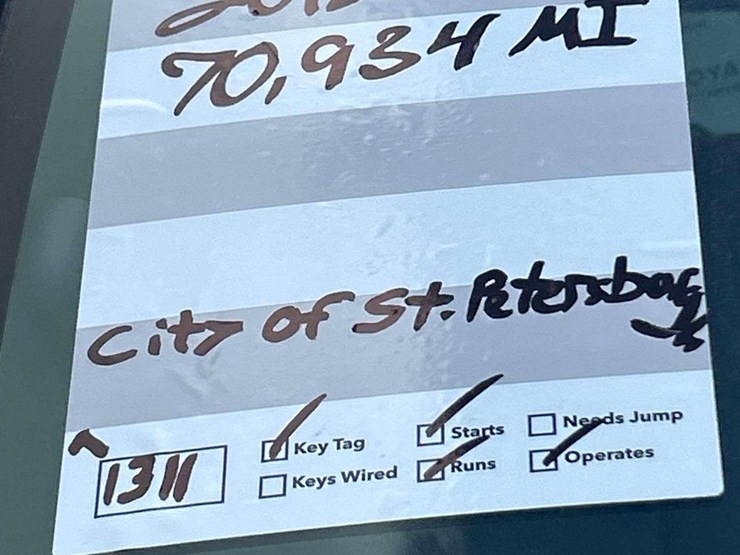 2012-ford-e350-image-32