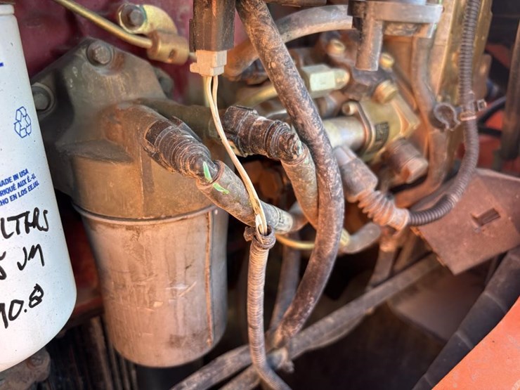 2017-jlg-8042-image-42