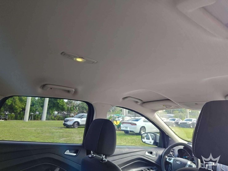 2015-ford-escape-image-28