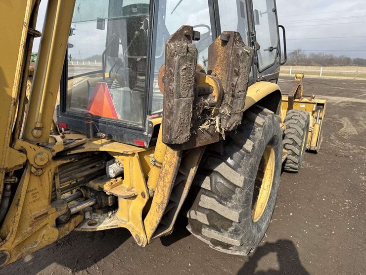 caterpillar-426c-image-16