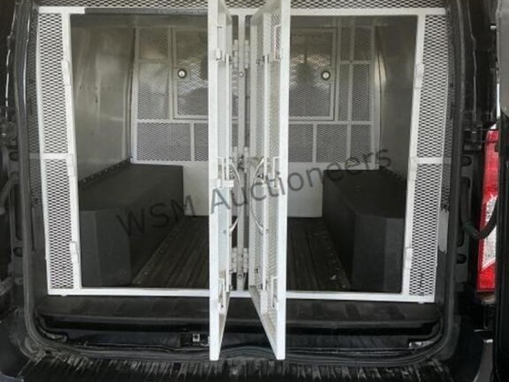 2019-ford-transit-image-11