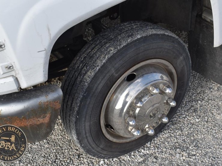 2008-gmc-topkick-c5500-image-18