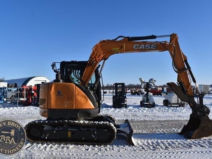 2022-case-cx75csr-image-14