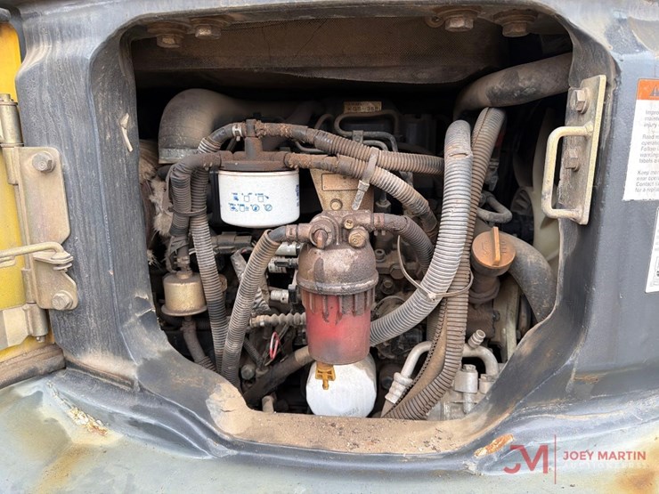 komatsu-pc35-image-13