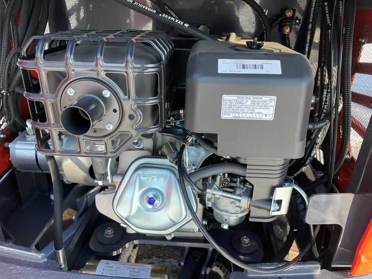 #5378-•-mx15rx-mini-excavator-image-16