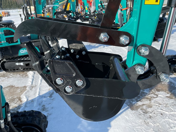 #5351-•-h15r-mini-excavator-image-14