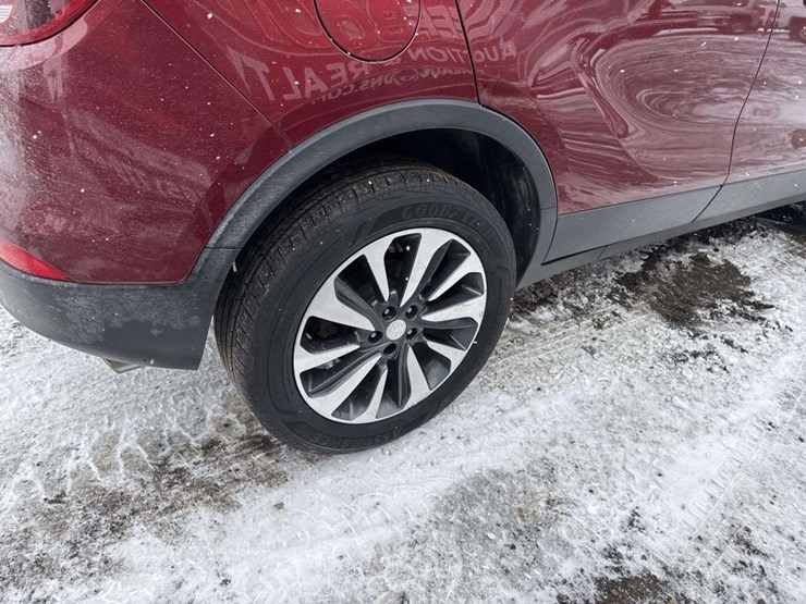 2021-buick-encore-image-10