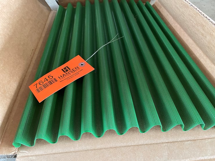 #7645-•-john-deere-grille-screen-image-2