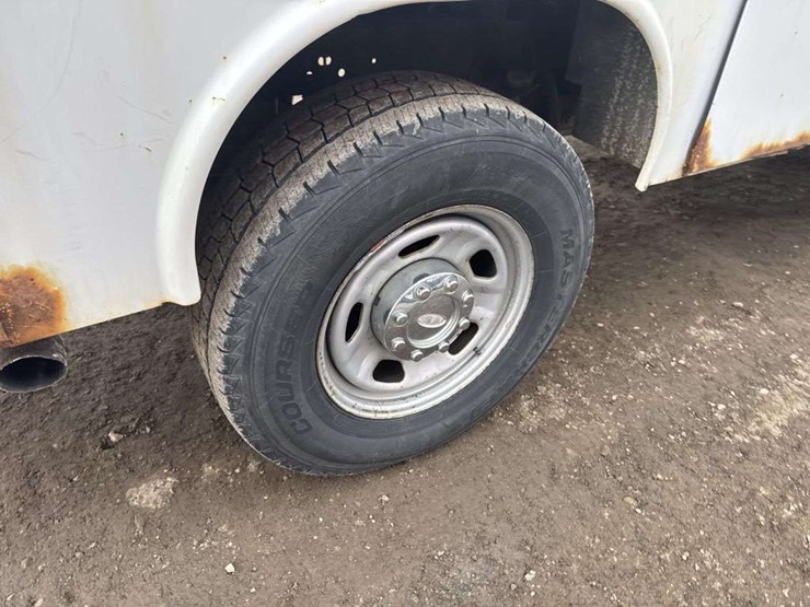 2011-ford-f350-image-10