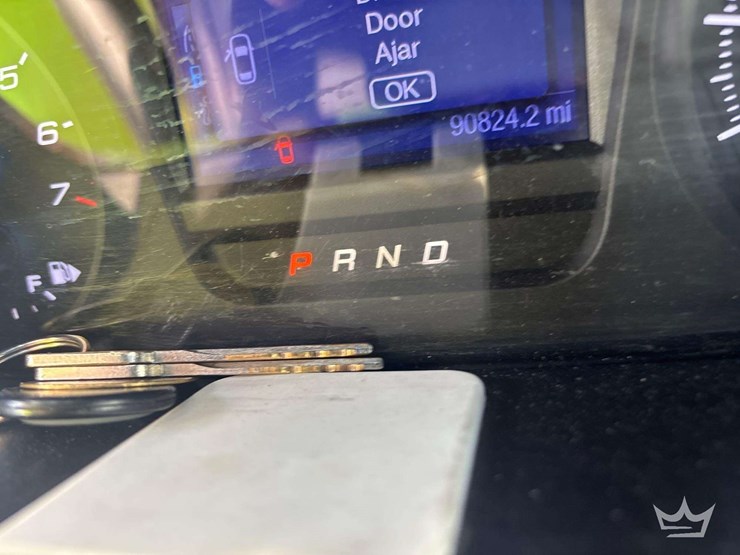 2013-ford-taurus-sedan-image-6