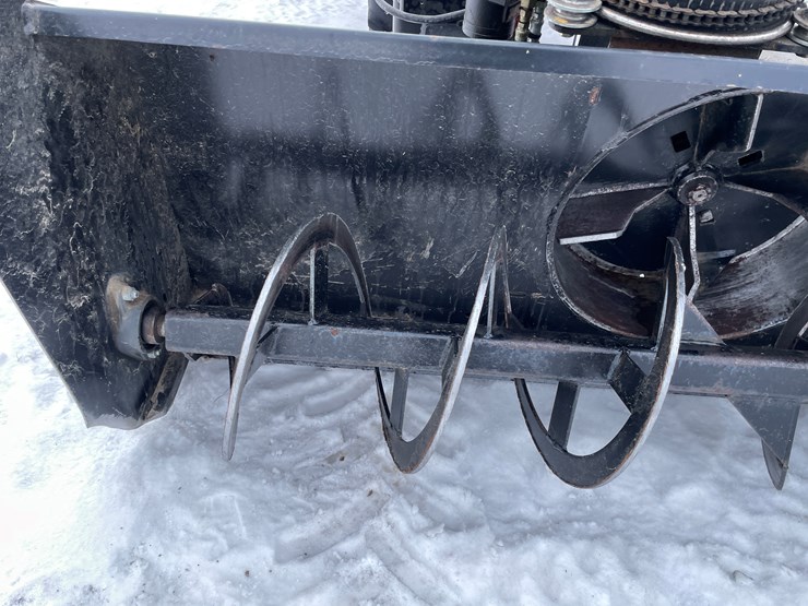 #7557-•-2010x-front-mount-snowblower-image-7