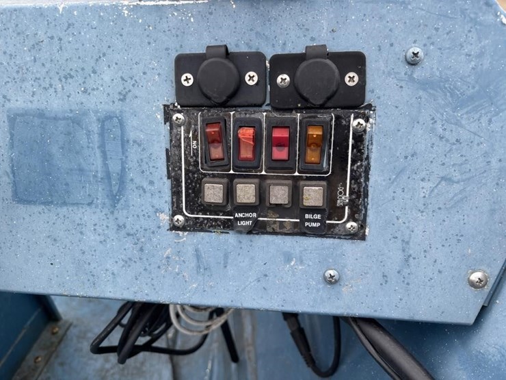 1991-unknown-trailer-image-18