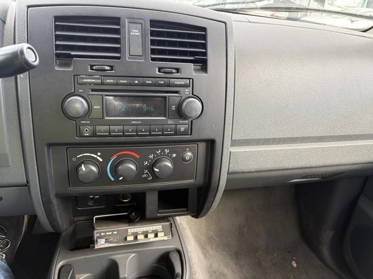 2007-dodge-dakota-image-15