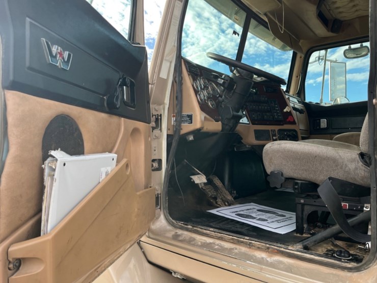 2013-western-star-4900-image-16