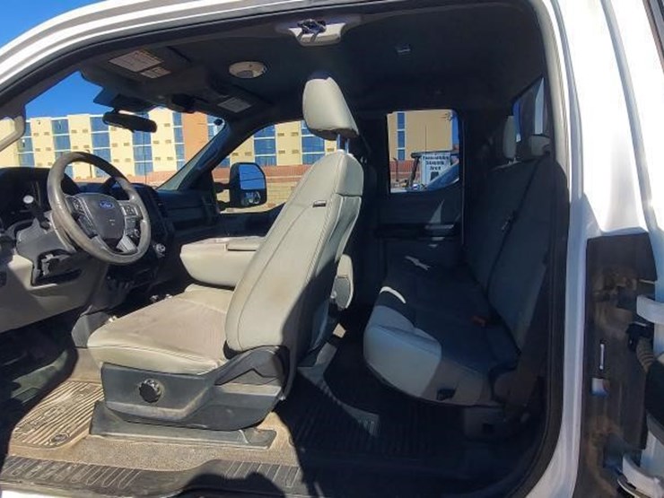 2018-chevrolet-2500-image-8