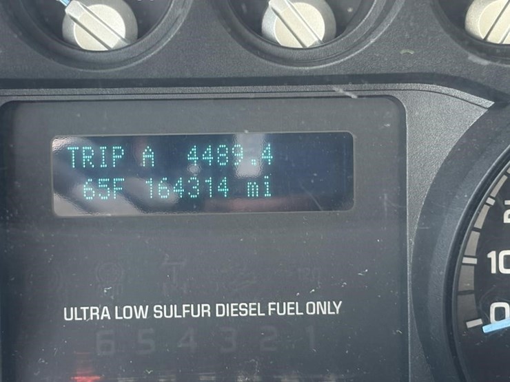 2016-ford-f550-image-14