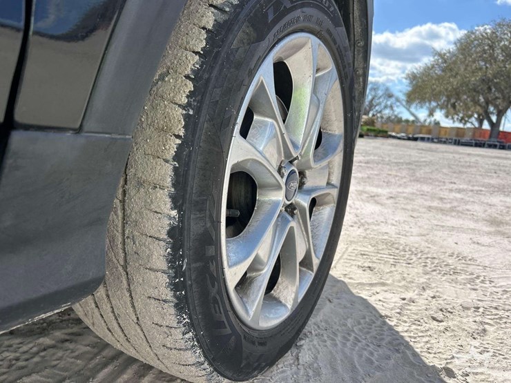 2015-ford-escape-titanium-image-26